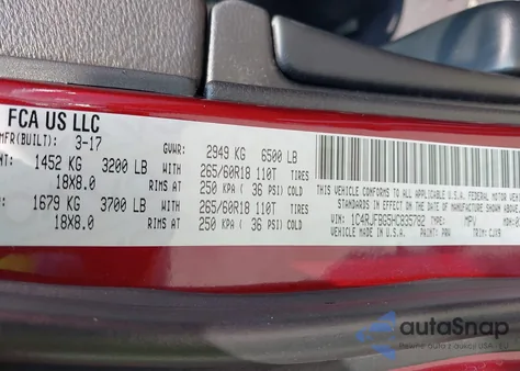 2017 Jeep Grand Cherokee Limited 4X4 z USA, uszkodzony, nr VIN 1C4RJFBG5HC835782